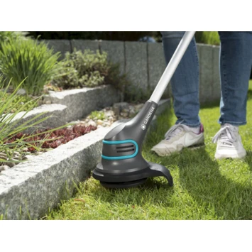 Gardena 14,4V Trimmer SmallCut Li-23R 22cm Incl. 2,0Ah Accu + Lader 4 Gardena 14,4V Trimmer SmallCut Li-23R 22cm Incl. 2,0Ah Accu + Lader - Afbeelding 4