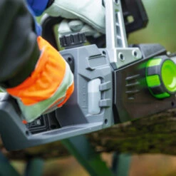 LUX 20V Kettingzaag Incl. 4.0Ah Accu + Lader 11 LUX 20V Kettingzaag Incl. 4.0Ah Accu + Lader -Tuin En Buiten 123 2436