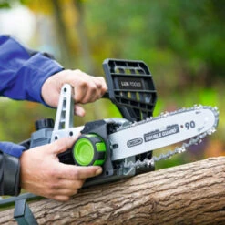 LUX 20V Kettingzaag Incl. 4.0Ah Accu + Lader 13 LUX 20V Kettingzaag Incl. 4.0Ah Accu + Lader -Tuin En Buiten 123 2438