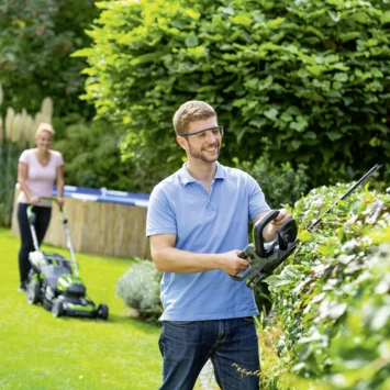 LUX 20V Heggenschaar + 2,0Ah Accu + Lader 6 LUX 20V Heggenschaar + 2,0Ah Accu + Lader - Afbeelding 6