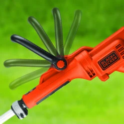 Black & Decker BLACK+DECKER Elektrische Trimmer GL8033-QS - 700W 33cm -Tuin En Buiten 123 2918