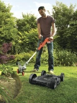 Black & Decker BLACK+DECKER 18V 3-in-1 Strimmer LI-ION 20 Cm Incl. 2,0Ah Accu + Lader 10 Black & Decker BLACK+DECKER 18V 3-in-1 Strimmer LI-ION 20 Cm Incl. 2,0Ah Accu + Lader -Tuin En Buiten 123 2968
