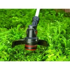 Black & Decker BLACK+DECKER 18V Trimmer ST182320 25cm Incl. 2,0Ah Accu + Lader -Tuin En Buiten 123 3021