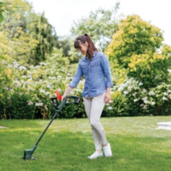 Bosch 18V Trimmer EasyGrassCut 18-230 23cm Incl. 2,0Ah Accu 5 Bosch 18V Trimmer EasyGrassCut 18-230 23cm Incl. 2,0Ah Accu -Tuin En Buiten 123 3024