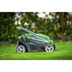 LUX 20V Accu Grasmaaier 33cm Incl. 2 Accu's 4,0Ah + Lader 13 LUX 20V Accu Grasmaaier 33cm Incl. 2 Accu's 4,0Ah + Lader -Tuin En Buiten 123 3476