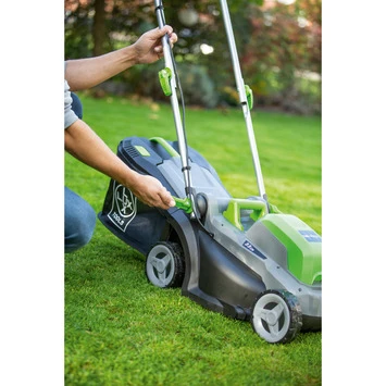 LUX 20V Accu Grasmaaier 33cm Incl. 2 Accu's 4,0Ah + Lader 7 LUX 20V Accu Grasmaaier 33cm Incl. 2 Accu's 4,0Ah + Lader - Afbeelding 7