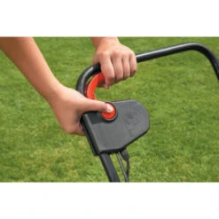 Black & Decker BLACK+DECKER Ontmosser GD300-QS -Tuin En Buiten 123 3734