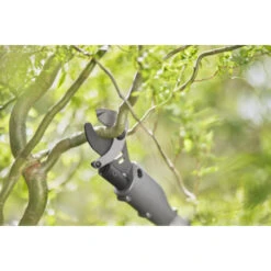 Gardena 18V Takkenschaar (P4A) Incl. 2.0Ah Accu + Lader -Tuin En Buiten 123 5090